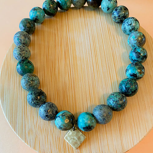 http://santorejewelry.com/cdn/shop/products/African-Turquoise-Mala-Bracelet.jpg?v=1662823811