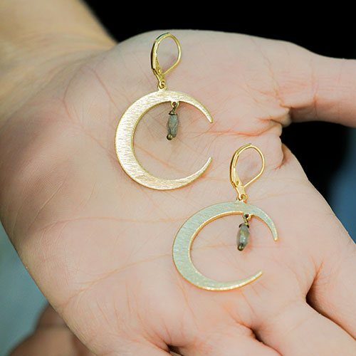 Mezza Earring: Crescent Moon Earring with Labradorite